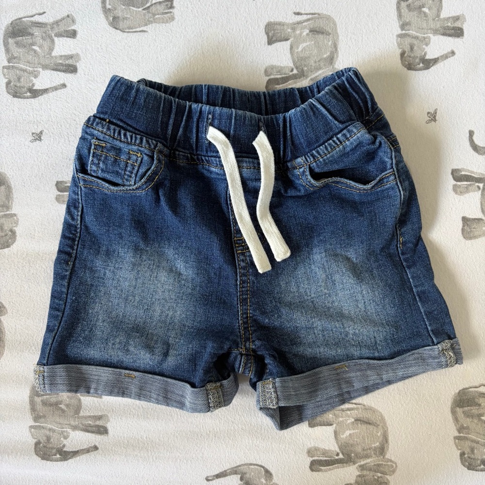 Little Bipsy shorts 3-4T